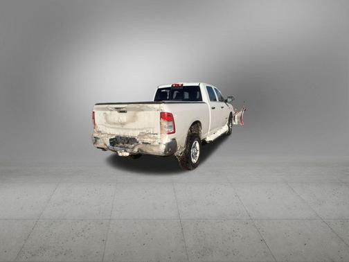 2019 RAM 2500 Tradesman Crew Cab 4x4 6'4' Box