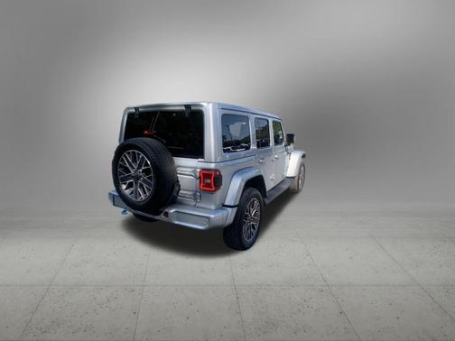 2023 Jeep Wrangler 4xe Sahara High Altitude
