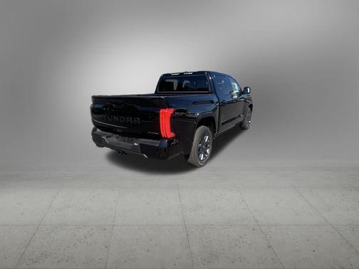 2025 Toyota Tundra Hybrid Platinum