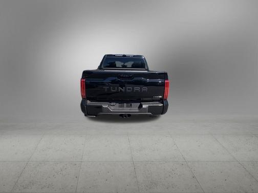 2025 Toyota Tundra Hybrid Platinum