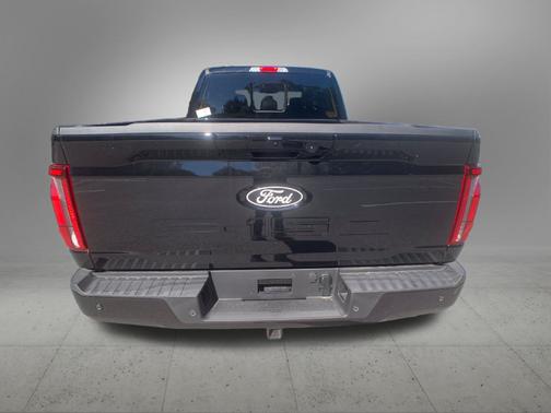 Agate Black Metallic 2026 Ford F-150 Lariat