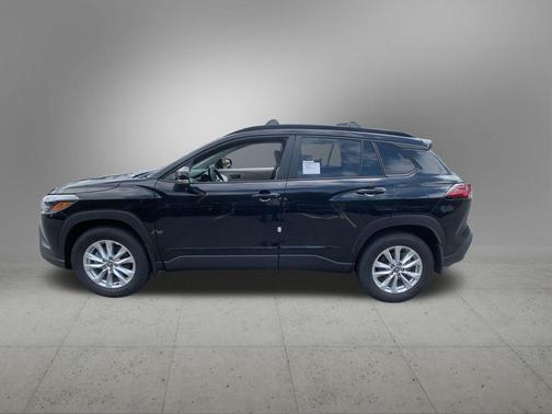 0d11 2026 Toyota Corolla Cross LE