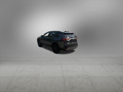 2020 Toyota RAV4 Hybrid SE