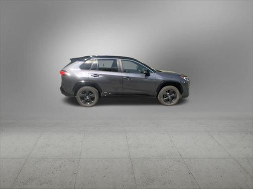 2020 Toyota RAV4 Hybrid SE