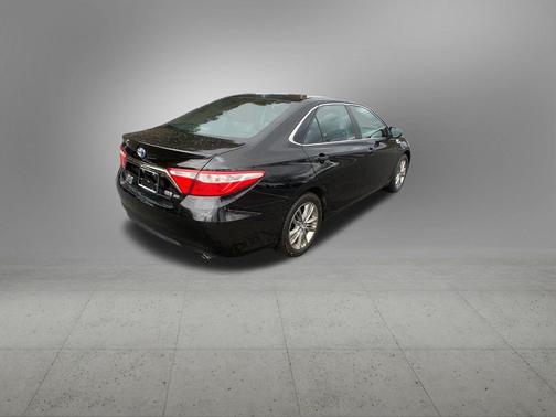 2015 Toyota Camry Hybrid SE