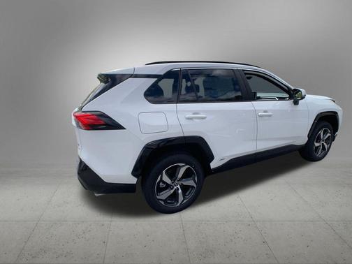 Ice Cap 2025 Toyota RAV4 Hybrid SE