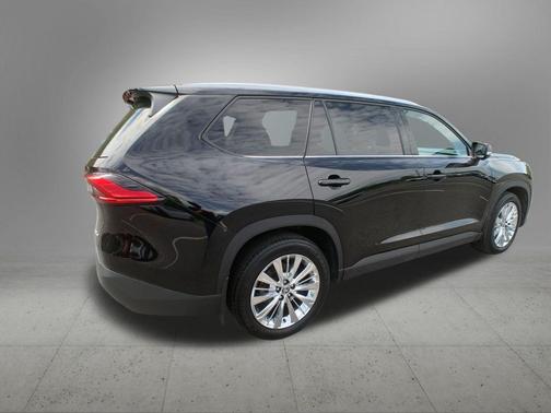 Midnight Black Metallic 2024 Toyota Grand Highlander Platinum