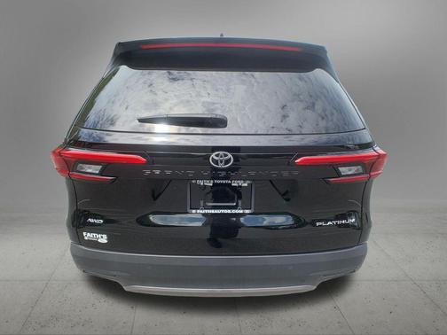Midnight Black Metallic 2024 Toyota Grand Highlander Platinum