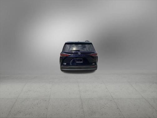 2021 Toyota Sienna XLE 7 Passenger