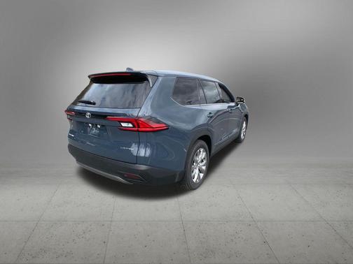 01l6 2026 Toyota Grand Highlander Hybrid Limited