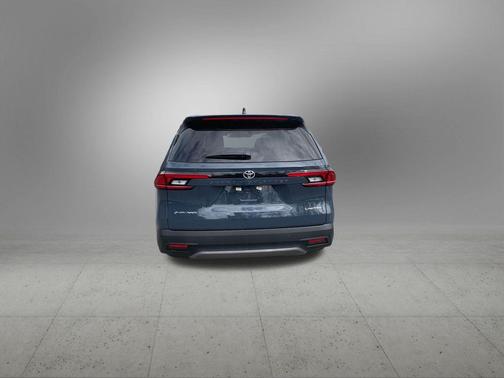 01l6 2026 Toyota Grand Highlander Hybrid Limited