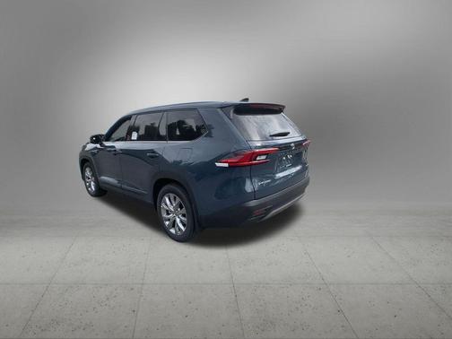 01l6 2026 Toyota Grand Highlander Hybrid Limited