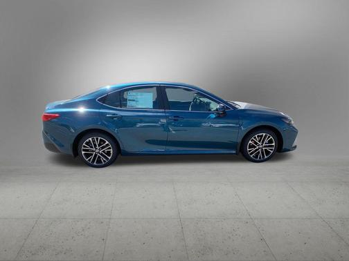 Ocean 2026 Toyota Camry XLE