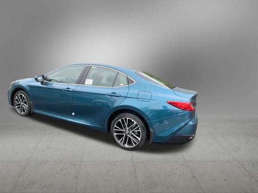 Ocean 2026 Toyota Camry XLE