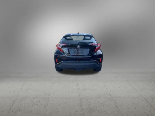 2021 Toyota C-HR LE
