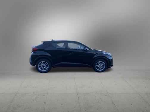 2021 Toyota C-HR LE