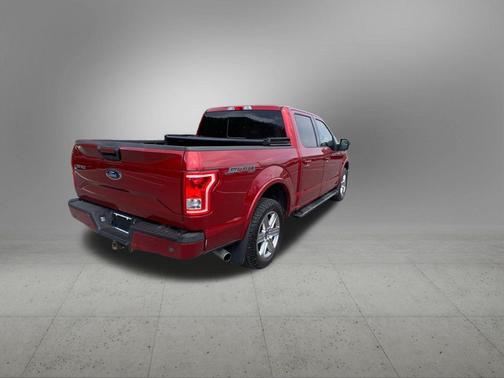 Ruby Red Metallic Tinted Clearcoat 2016 Ford F-150 XLT