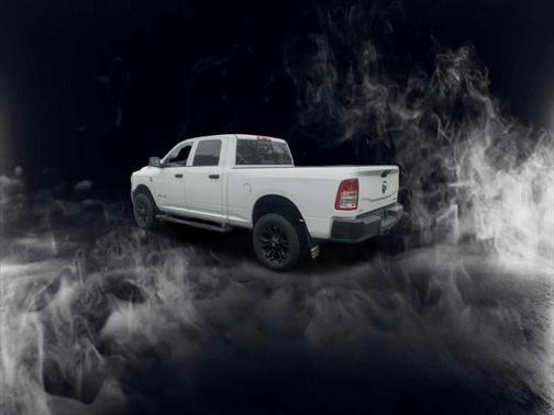 2022 RAM 2500 Tradesman Crew Cab 4x4 6'4' Box