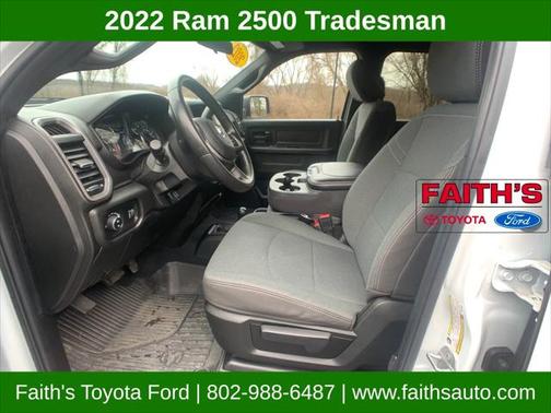 2022 RAM 2500 Tradesman Crew Cab 4x4 6'4' Box