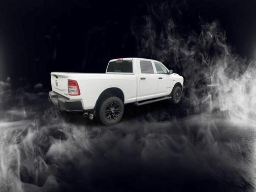 2022 RAM 2500 Tradesman Crew Cab 4x4 6'4' Box