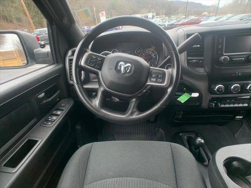 2022 RAM 2500 Tradesman Crew Cab 4x4 6'4' Box