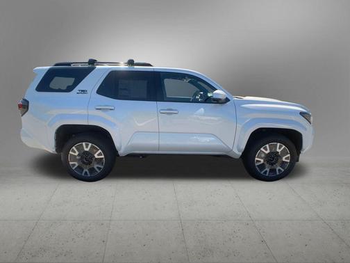 Wind Chill Pearl 2026 Toyota 4Runner TRD Sport Premium