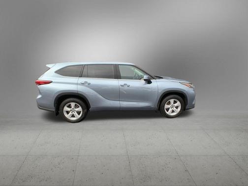 2021 Toyota Highlander Hybrid LE