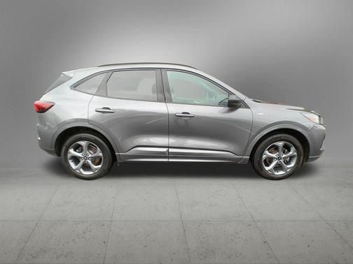 Carbonized Gray Metallic 2023 Ford Escape ST-Line