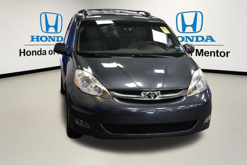 2010 Toyota Sienna XLE