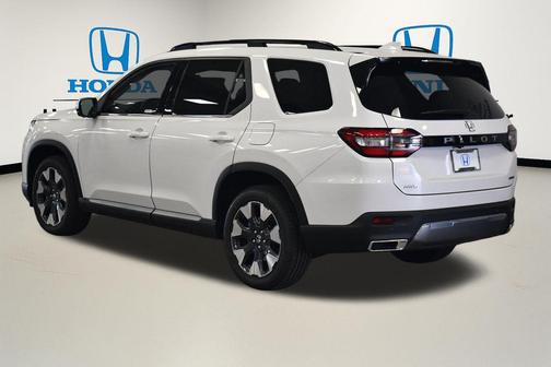 Wy 2026 Honda Pilot Touring 8-Passenger