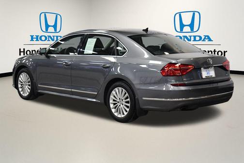 2016 Volkswagen Passat 1.8T SE