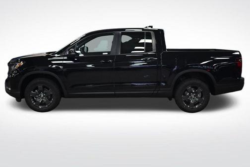 Crystal Black Pearl 2026 Honda Ridgeline TrailSport