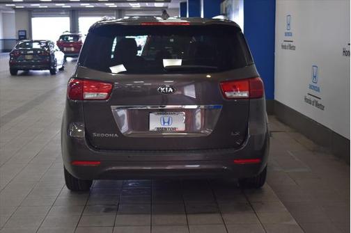 2016 Kia Sedona LX