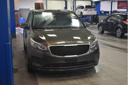 2016 Kia Sedona LX