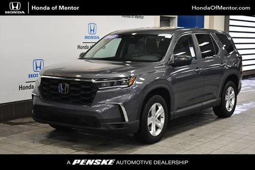 2023 Honda Pilot AWD LX
