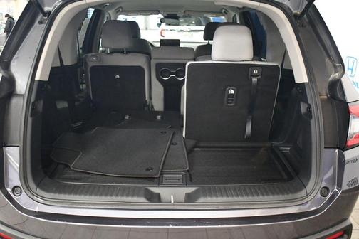 2023 Honda Pilot AWD LX