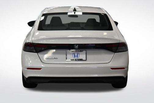 Platinum White Pearl 2026 Honda Accord SE