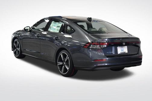 Meteorite Gray Metallic 2026 Honda Accord SE