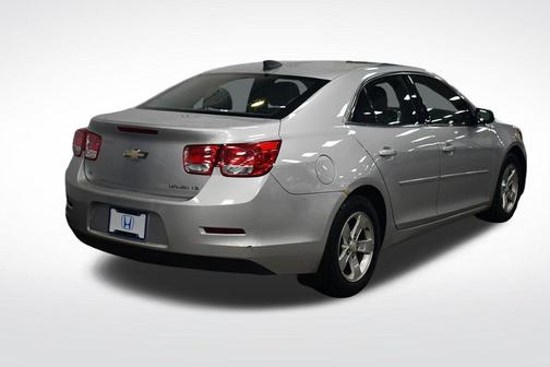 Silver Ice Metallic 2015 Chevrolet Malibu 1LS