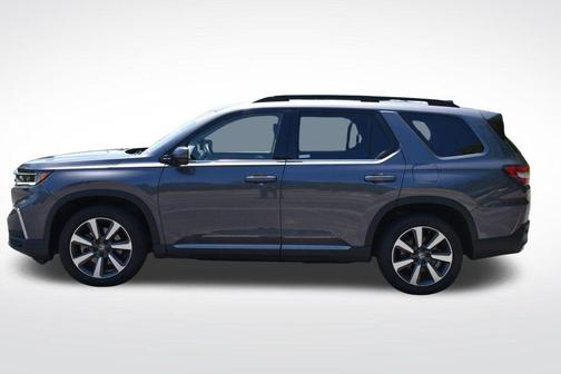 Gray Pearl 2024 Honda Pilot Touring 8-Passenger