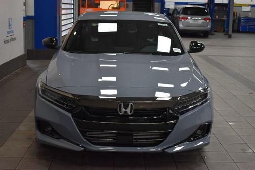 Photo 2 of 31 of 2022 Honda Accord Sport 1.5T