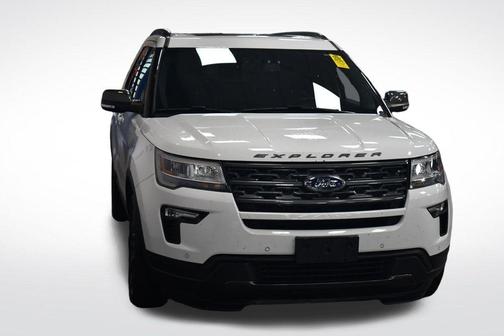 Oxford White 2019 Ford Explorer XLT
