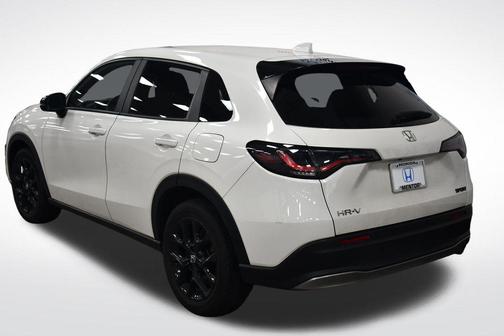 Platinum White Pearl 2024 Honda HR-V Sport