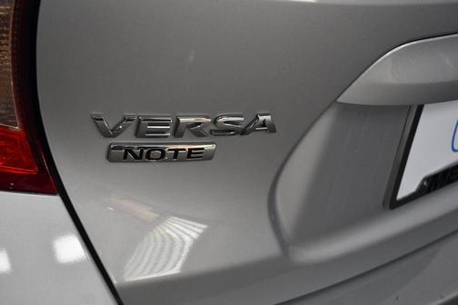 Brilliant Silver Metallic 2015 Nissan Versa Note SR