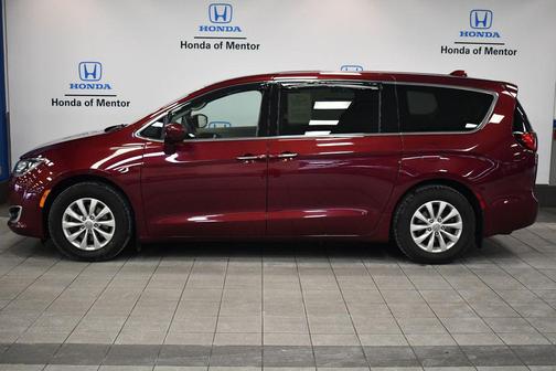 2018 Chrysler Pacifica Touring Plus