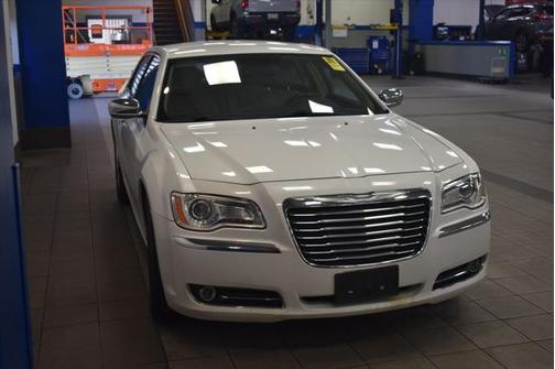2012 Chrysler 300 Limited