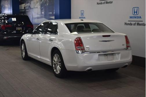 2012 Chrysler 300 Limited