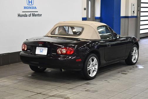 2005 Mazda MX-5 Miata LS