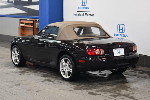 2005 Mazda MX-5 Miata LS
