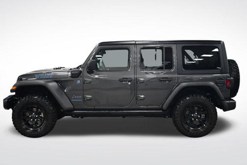 Granite Crystal Metallic Clearcoat 2024 Jeep Wrangler 4xe Willys